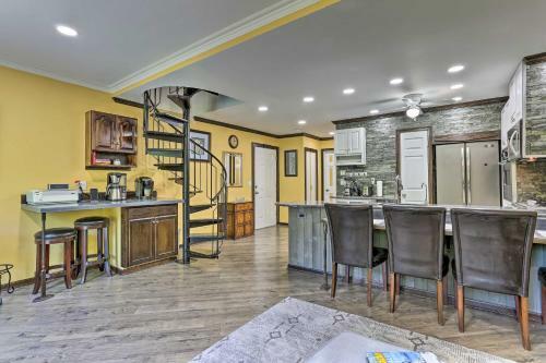 Smart Home By 4-season Resort And Golf Course!