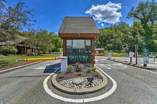 Smart Home By 4-season Resort And Golf Course!