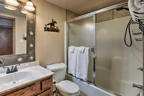 Apartamento Spacious Rustic Condo With Deck, Short Walk To Slopes