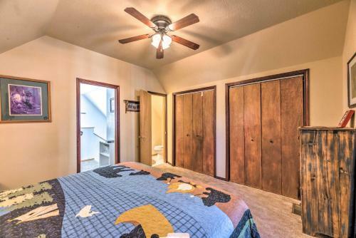Quaint Cloudcroft Cabin With Stunning Forest Views!