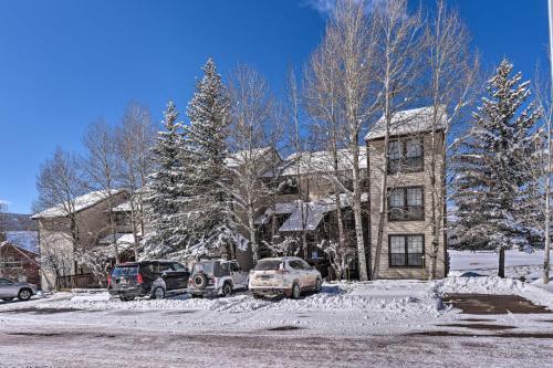 Apartamento Modern Couples Condo With Loft And Wheeler Peak View!