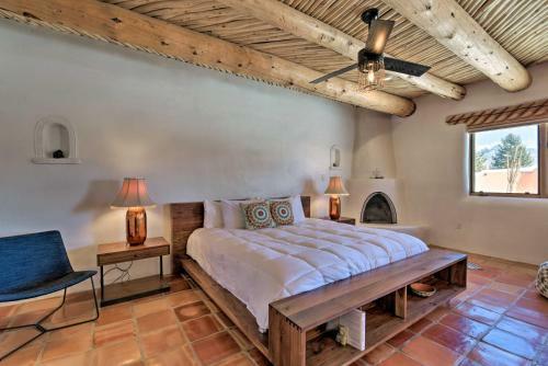 Updated El Prado Home With Game Room And Mtn Views