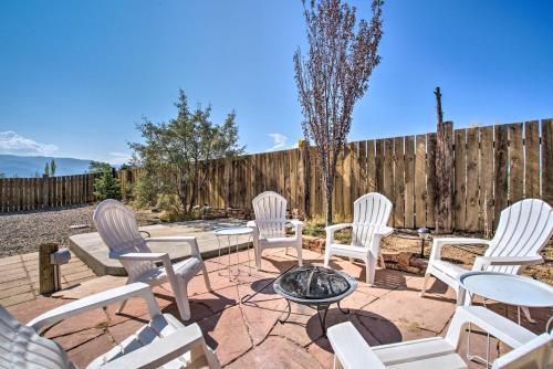 Secluded Desert Home With Fire Pit 3 Mi To Taos
