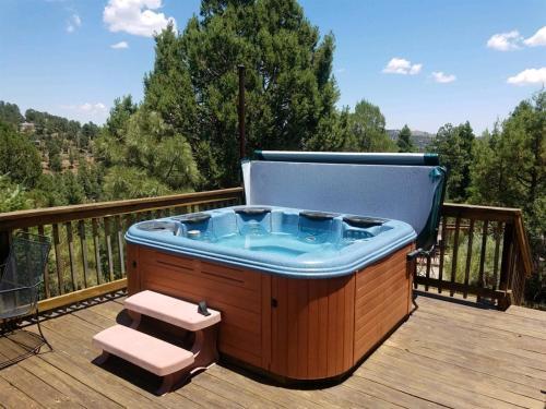 Honey Bear Cabin