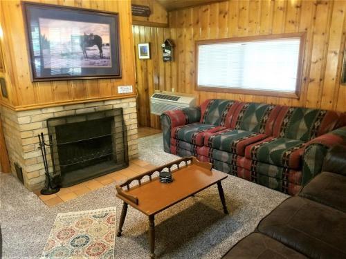 Upper Canyon Retreat