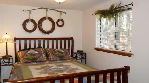 Beary Comfy Cabin