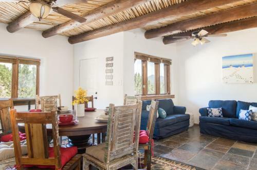New Listing! Luxe Compound On 5 Acres - Sleeps 20! Home