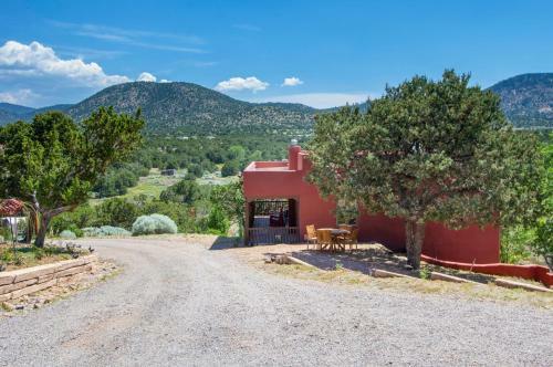 New Listing! Luxe Compound On 5 Acres - Sleeps 20! Home