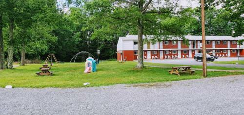 Motel Red Ranch Inn