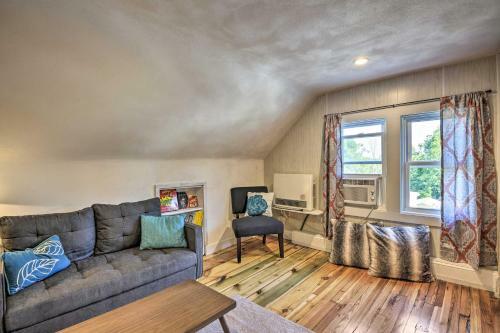 Charming Apartment With Deck, 5 Miles To Campus!