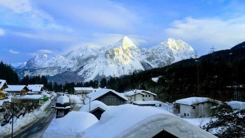 Hostal Pension Appartements Via Claudia
