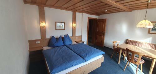 Hostal Pension Appartements Via Claudia