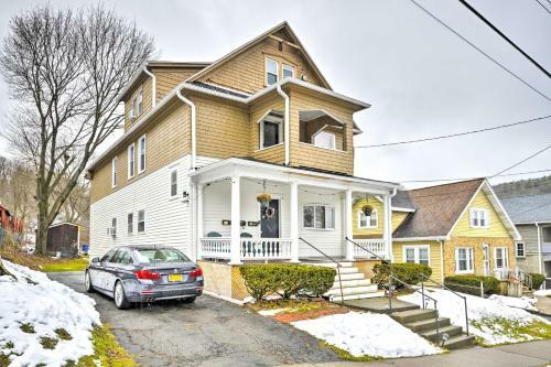 Centrally-located Apartment About 4 Mi To Campus!
