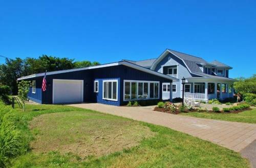 6 Evergreen Home