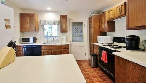 10 Merrill Avenue Home