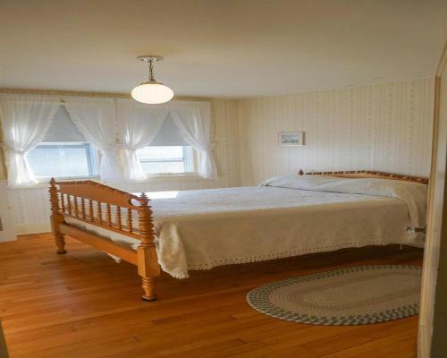 1st Class Rentals The Thurman Munson House