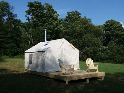 Tentrr - Snarl Belly Farm And Camp