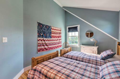 Luxe East Quogue Waterfront Home With Sandy Beach!