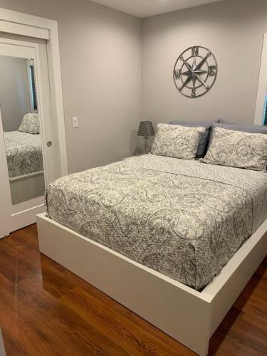 Hostal Eclipse Solar Home Near Lake Ramada Downtown