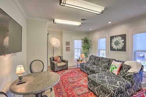 Charming, Walkable Fairport Village Apartment!