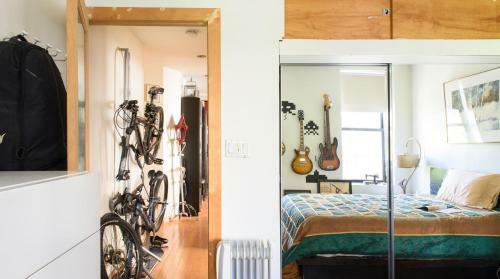 Apartamento Plum Guide - Three Guitars And A Keyboard