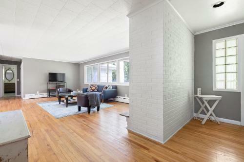 The Parkside Retreat In Noyac