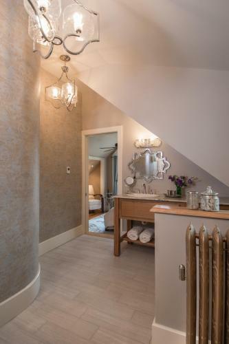 Bed & Breakfast Gothic Eves Inn And Spa
