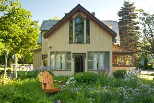 Bed & Breakfast Gothic Eves Inn And Spa