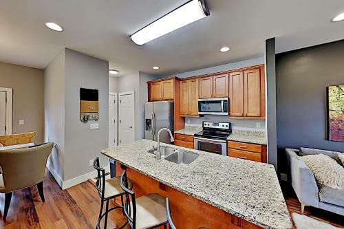 New Listing! New-build Home, Near Downtown Home