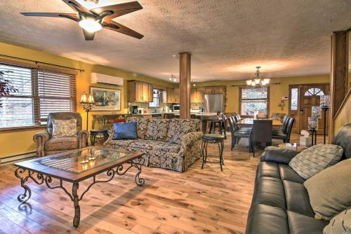 Luxury Asheville Home With Game Room, Fire Pit And Deck