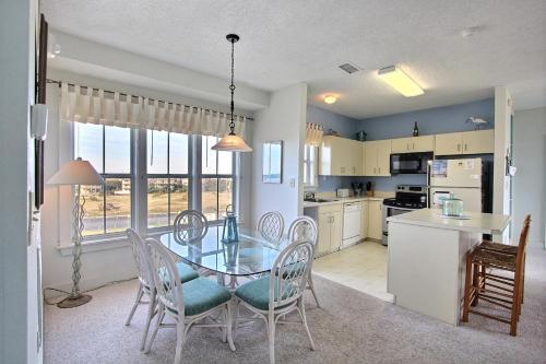 41057-2 Hwy 12 Islander Condo