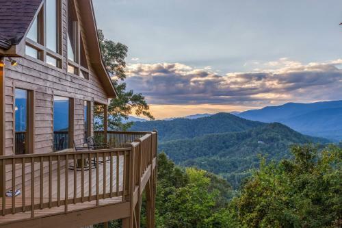 2 Bed 2 Bath Vacation Home In Bryson City
