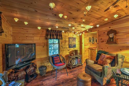 Waterfall Cabin In The Pisgah National Forest!
