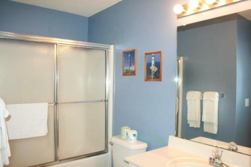 1005 Villa