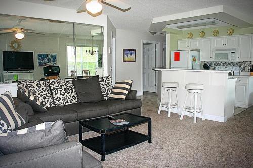 1404 Villa