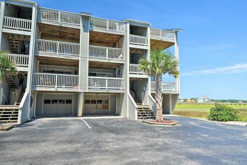 Apartamento Carolina Beach Home With Views And Pool Access!