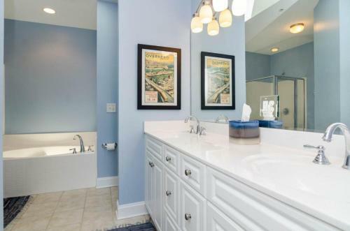Carolina Bay Unit 204