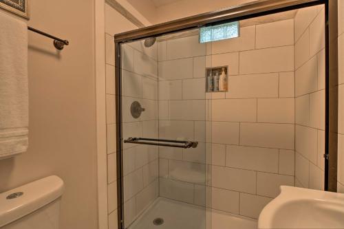 Charming Pet-friendly Abode Less Than 2mi To Spectrum Arena