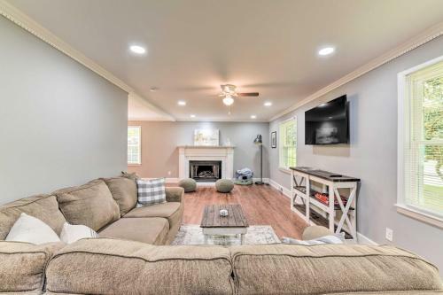 Charming Charlotte Getaway - 4 Mi To Uptown!