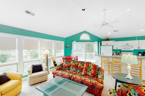 Mango Manor Ms1