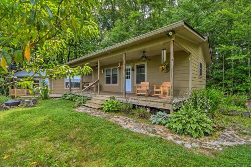 Peaceful Mountain Hideaway On 6 Scenic Acres!