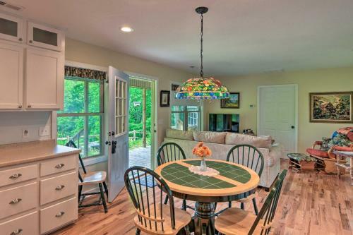 Peaceful Mountain Hideaway On 6 Scenic Acres!