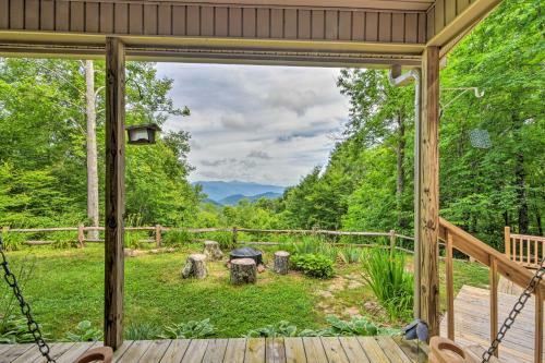 Peaceful Mountain Hideaway On 6 Scenic Acres!