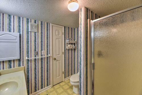 Apartamento Point Emerald Resort Retreat With Beach Access!