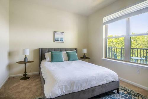 Apartamento Viagem - Durham - Vibrant 1br W/balcony