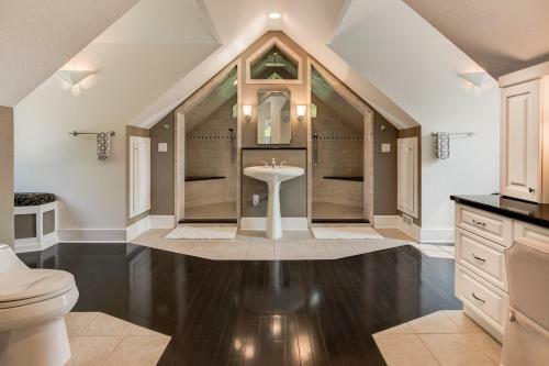 Waterfall Manor Home