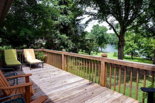 The Bear Den Chatuge Awesome Waterfront Sleeps 13