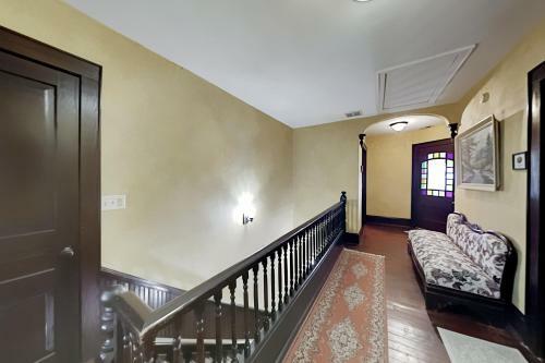 Apartamento Maxwell House #3 Petit Manseng - 3 Mins To Winery Duplex