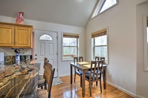Cozy Hayesville Retreat With Deck And Mtn Views!