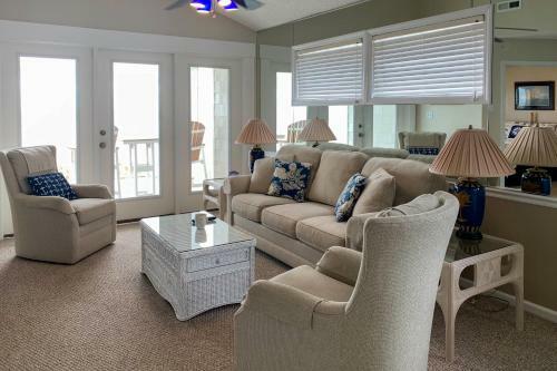 Waters Edge 431